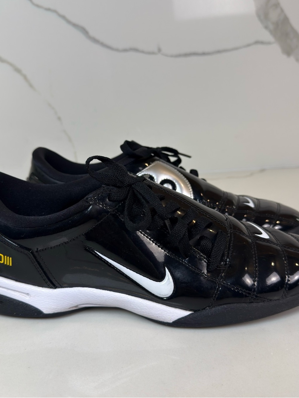 Nike Total 90 3 III Black 2024 HJ9351-001 Men Size 10 Indoor cleats FLAWS NOTED